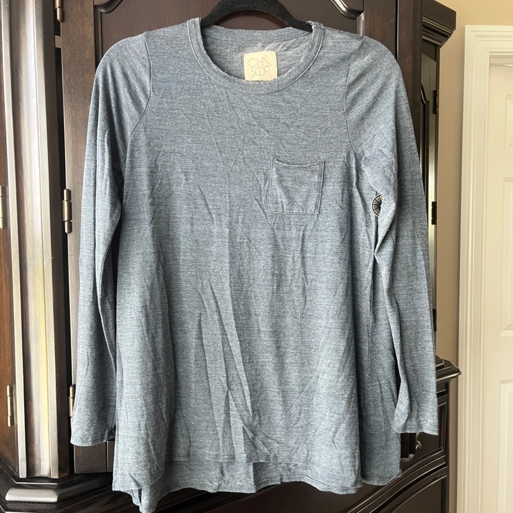 NWT Chaser L/S Flounce Pocket Tee, Alloy, Medium